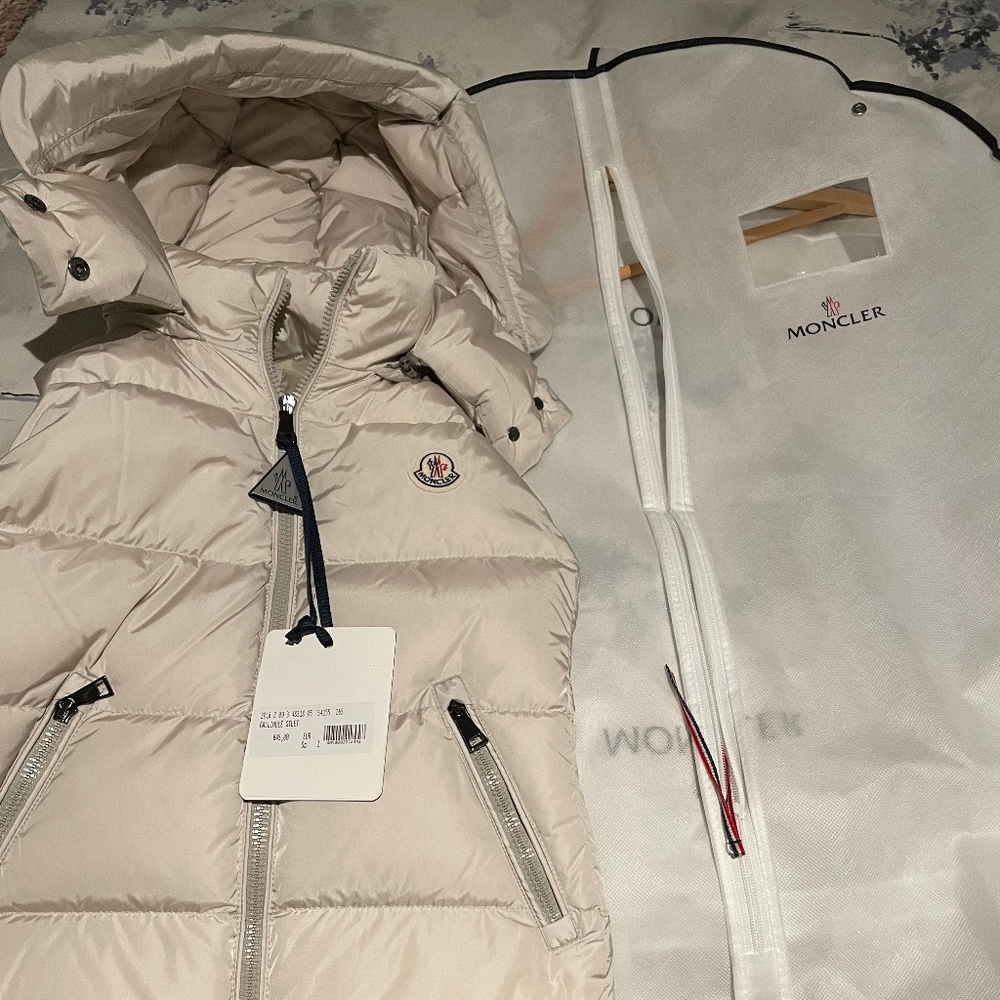 COPY - Moncler